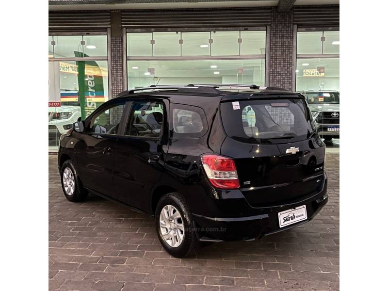CHEVROLET - SPIN - 2013/2013 - Preta - R$ 55.000,00